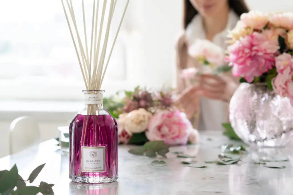 Peonia Black Jasmine от Dr. Vranjes Firenze: Цветочная симфония весны